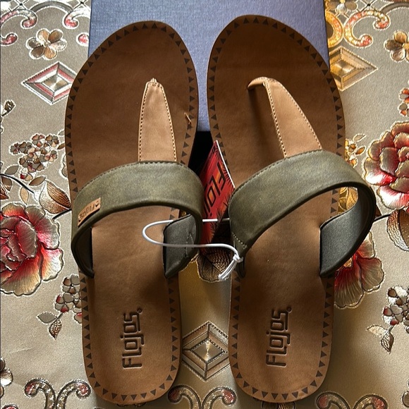 Flojos Brown and Black Sandals with Sturdy Straps - Picture 2 of 5
